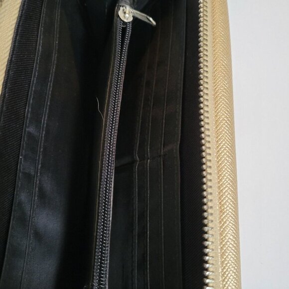 Great Kenneth Cole Reaction Women's Whitney Wallet Organizer - Gold - - Picture 5 of 6